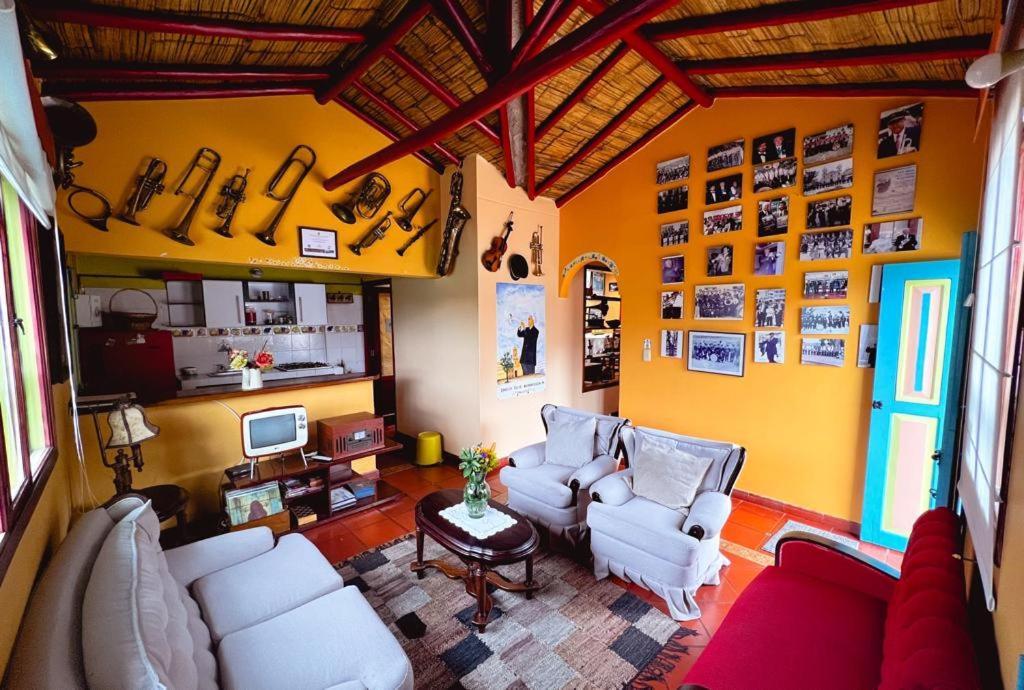 Casa Posada Maestro Carlos Aranguren 杜伊塔马 外观 照片